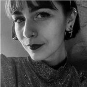 Offro corsi per comprendere il mondo della grafica, capendo come rendere il tuo brand interessante, riconoscibile e accattivante